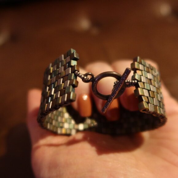 $80 cube bead artisan bracelet blue green grey silver toggle closure - Picture 6 of 12